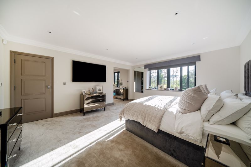 Bedroom- click for photo gallery